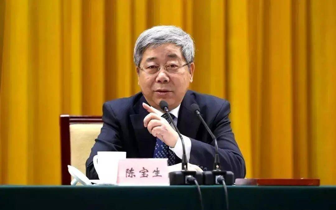 李泽中三十日蜕变，学习与成就铸就自信之路